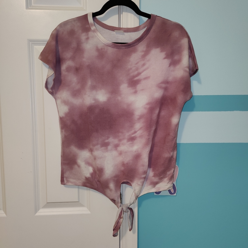 tie dye pattern t-shirt